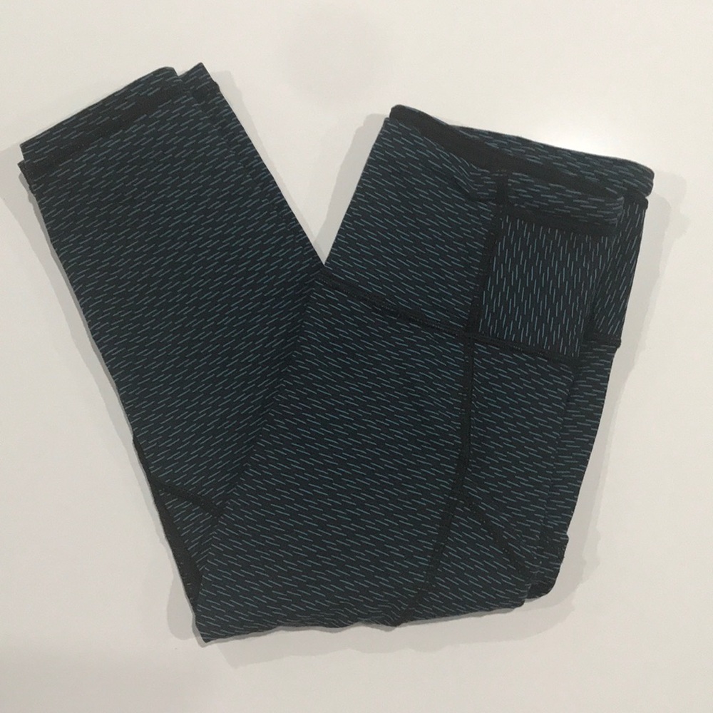 LuLuLemon Crop NWOT